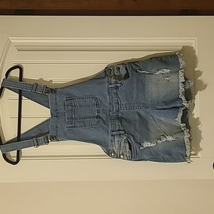 Short overalls